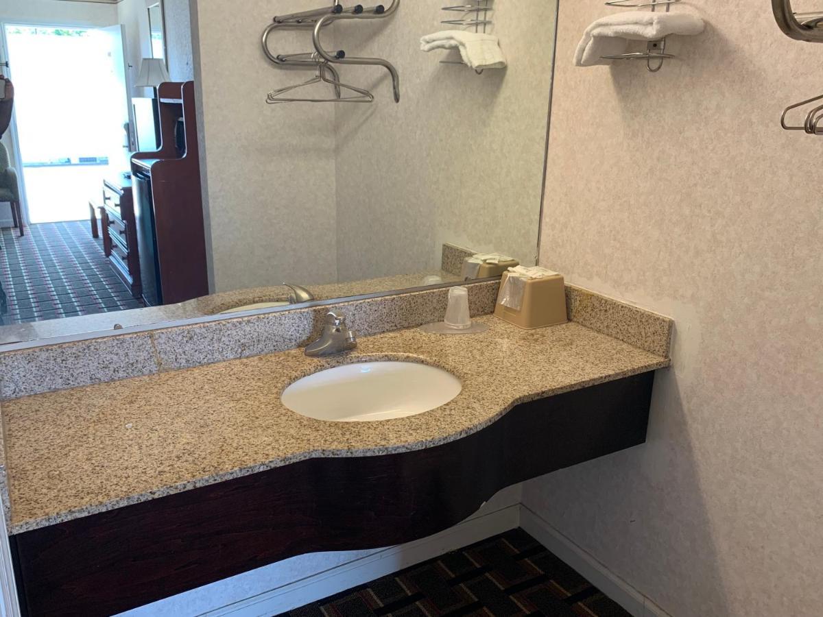 Heritage Inn Cleveland Luaran gambar
